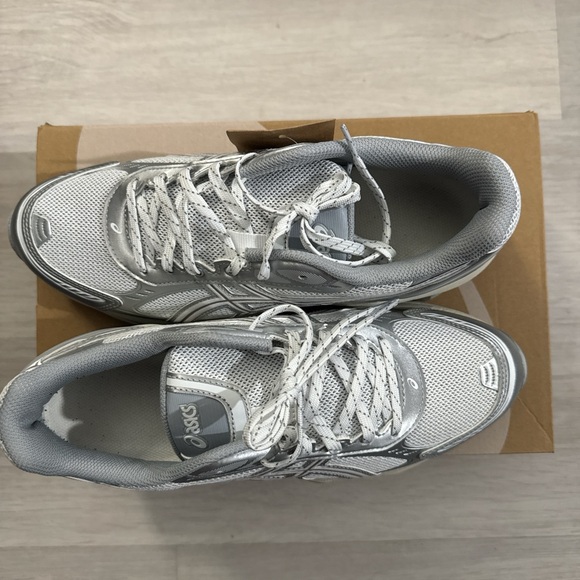 Asics White Gel-Kinetic Fluent - Picture 2 of 8